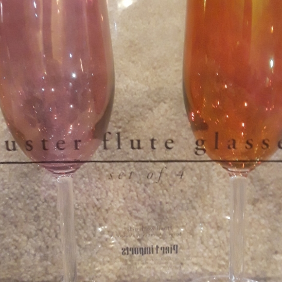NIB Set of 4 Luster Flute Glasses - Picture 2 of 9